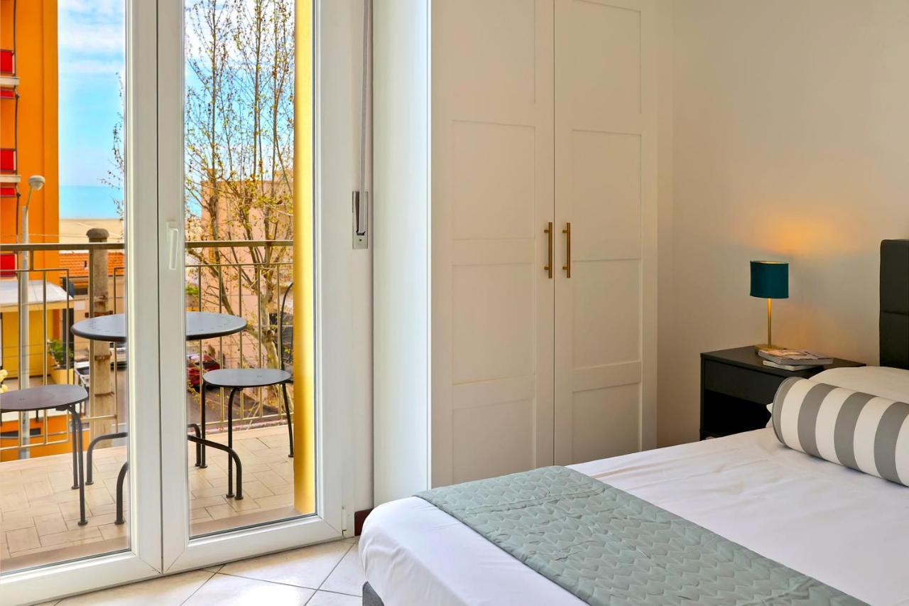 Appartamenti Leone - Vista Mare - Pet Friendly Rimini Eksteriør bilde